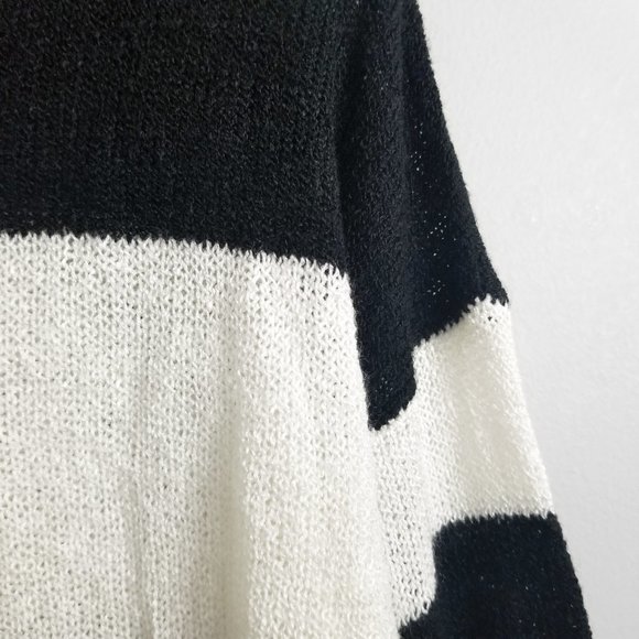 Wild Fable Black and White Striped Long Sleeve Top - Picture 5 of 7